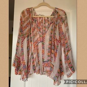 🦋SOLD!🦋Free People hippy blouse size small